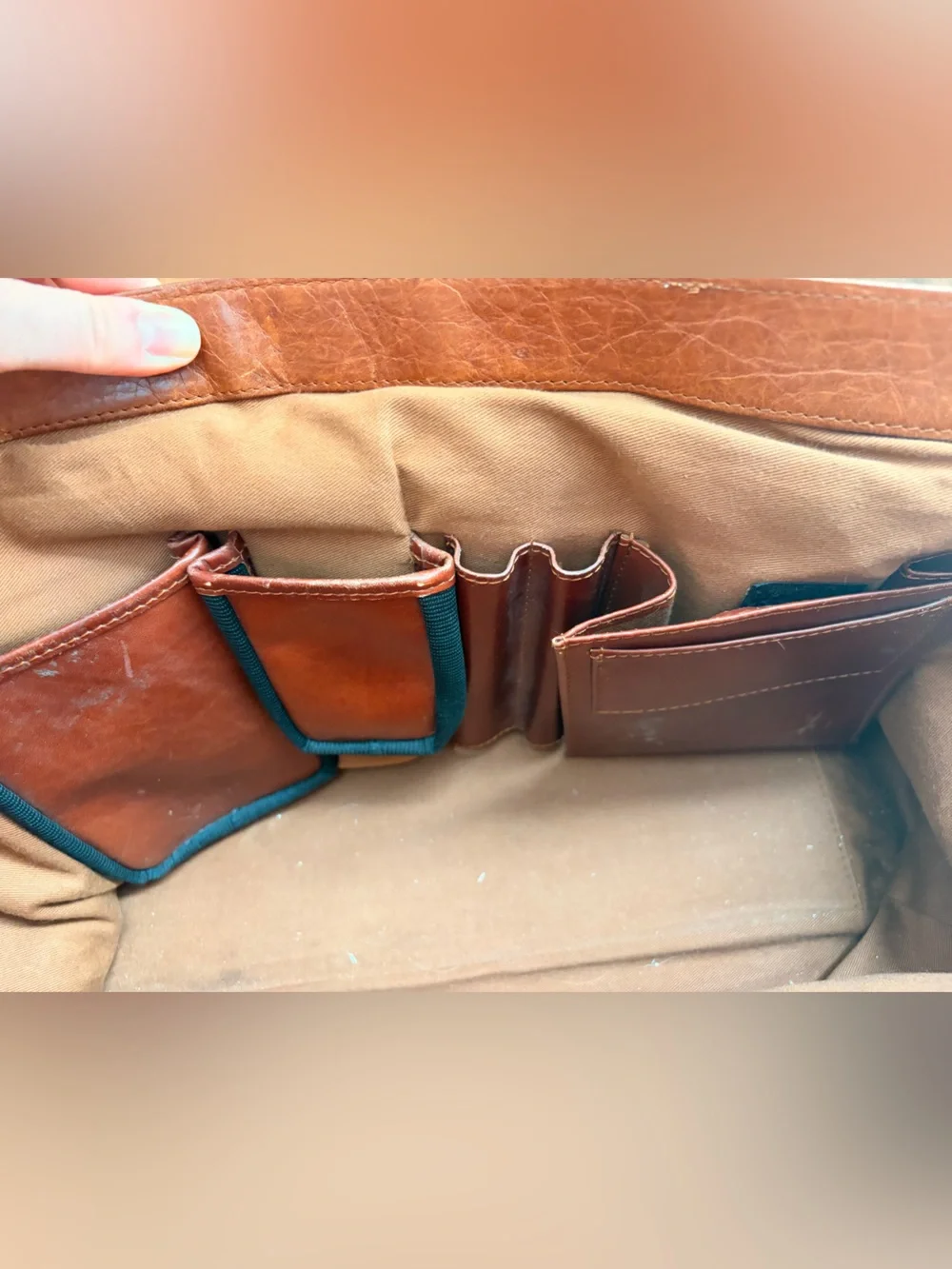 Ralph Lauren Chaps Leather Messenger Bag in Cognac Brown